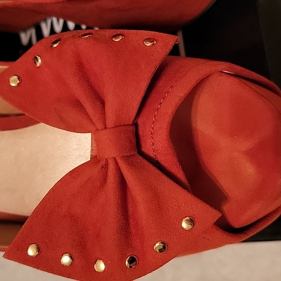 Orange Suede Shoes - Picture 13 of 15